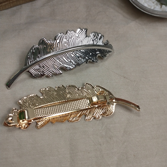2pc Boho Gold & Silver Feather Barrettes - Picture 4 of 4